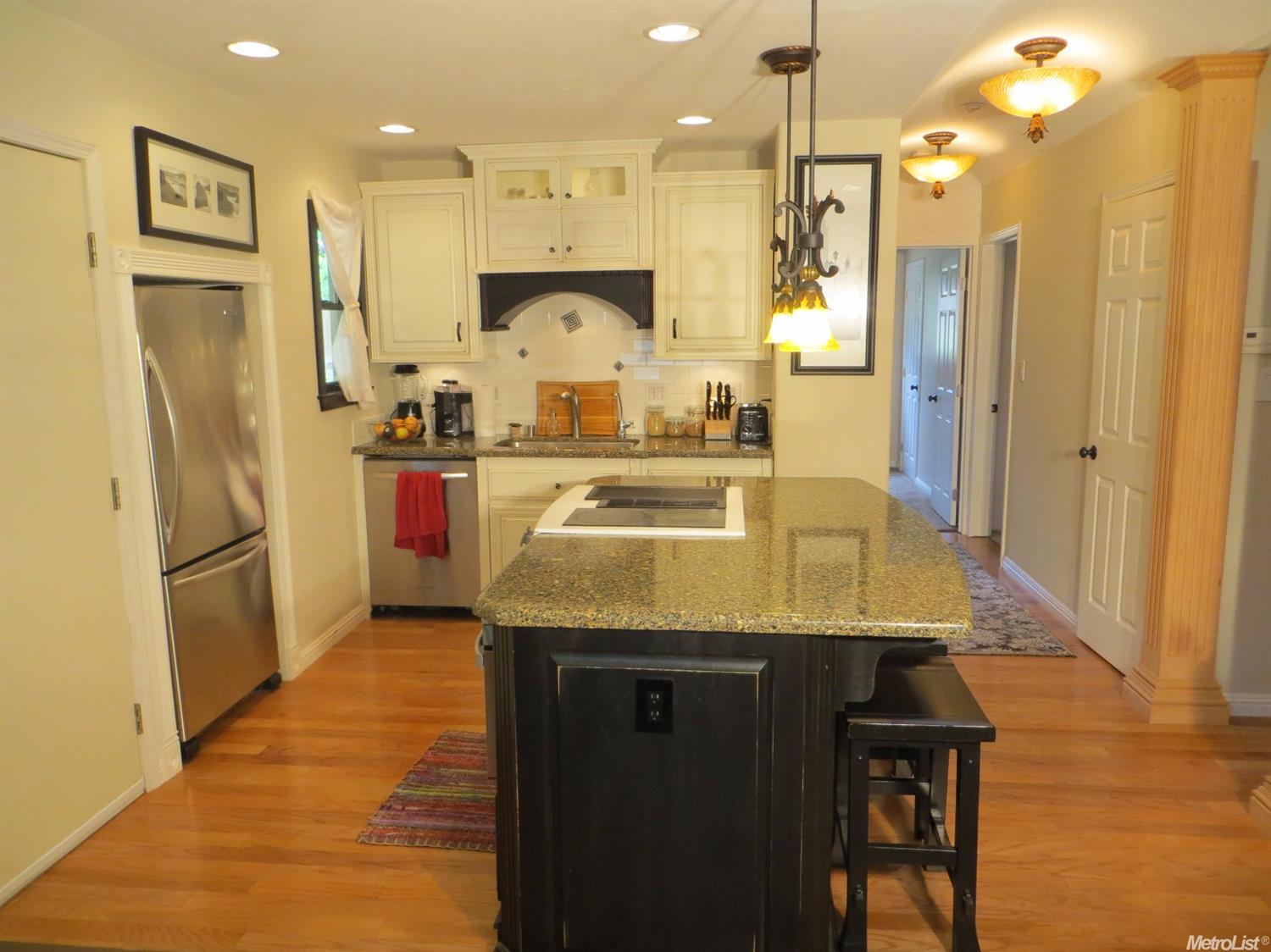 7301 Walnut Ave, Orangevale, CA 95662 photo 4