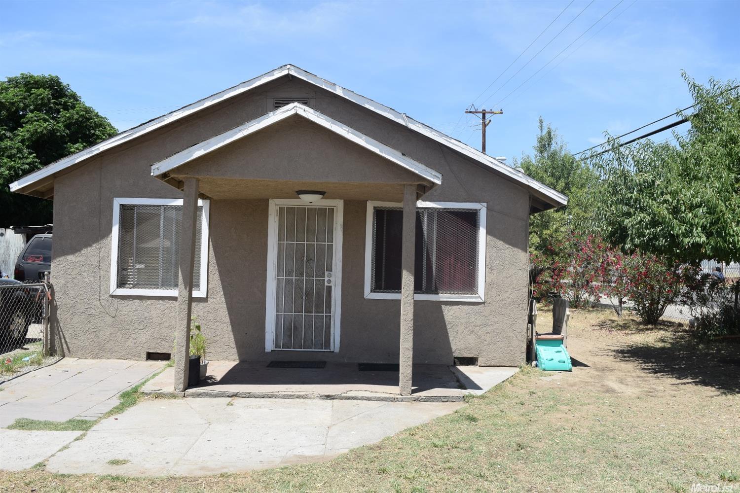 1703 Denver St, Modesto, CA 95358 photo 1