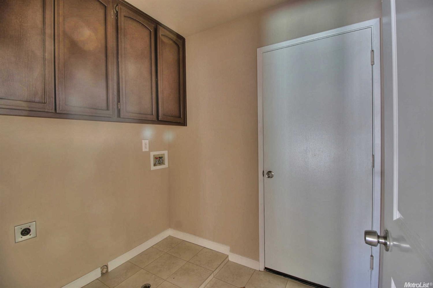 2061 Elwin, Modesto, CA 95350 photo 11