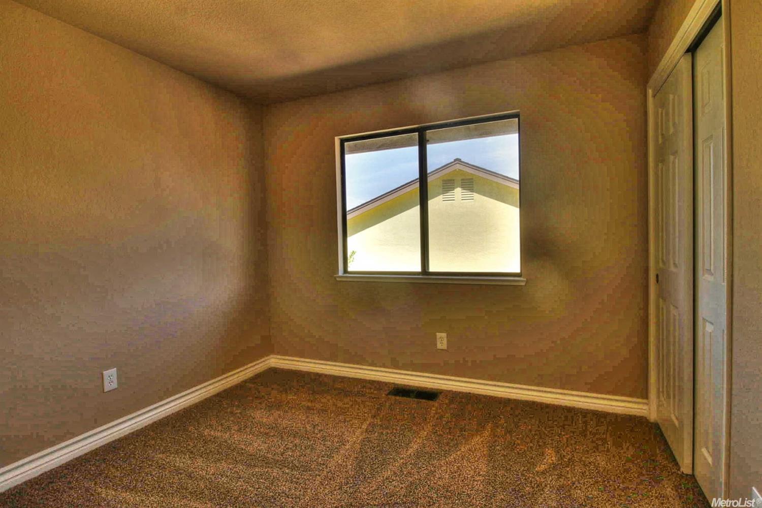 2061 Elwin, Modesto, CA 95350 photo 16