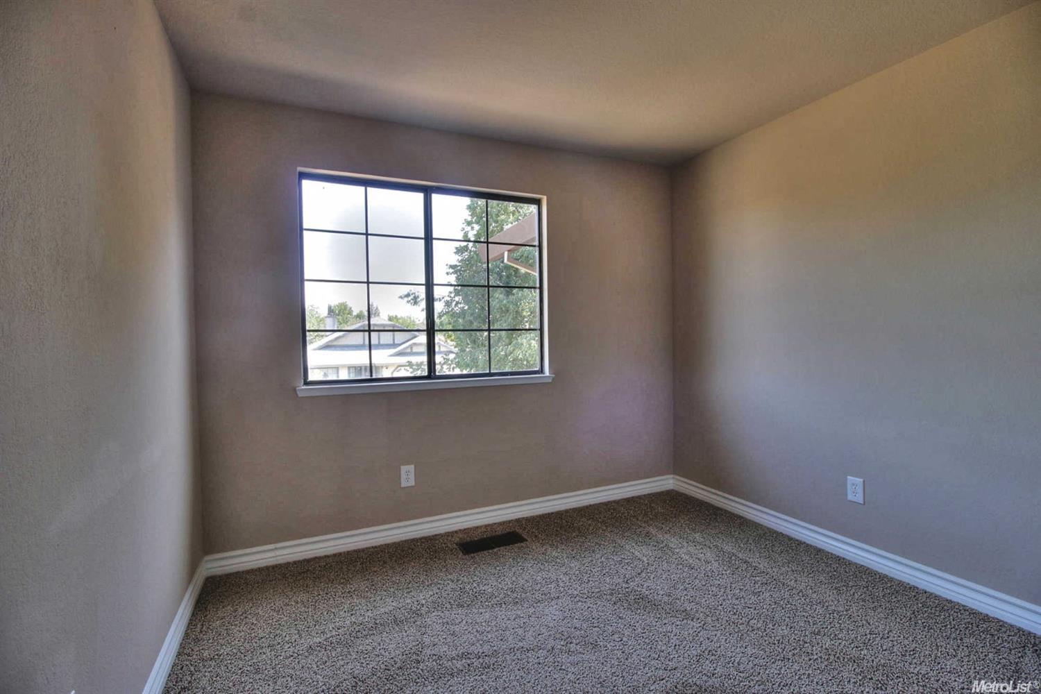 2061 Elwin, Modesto, CA 95350 photo 19