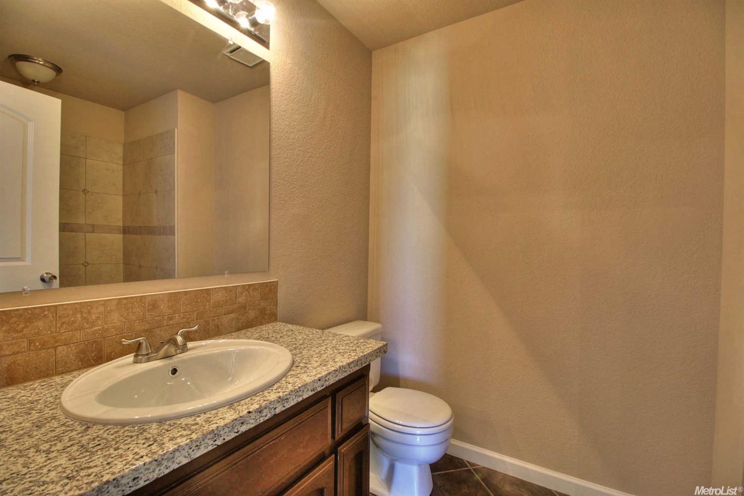 2061 Elwin, Modesto, CA 95350 photo 17