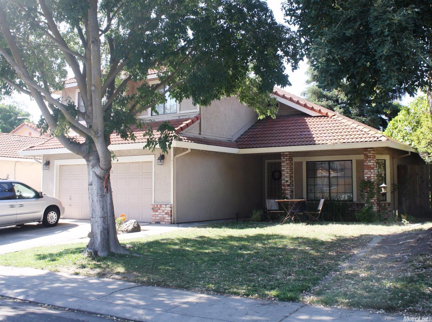 921 Vindel Ln, Modesto, CA 95350 photo 2