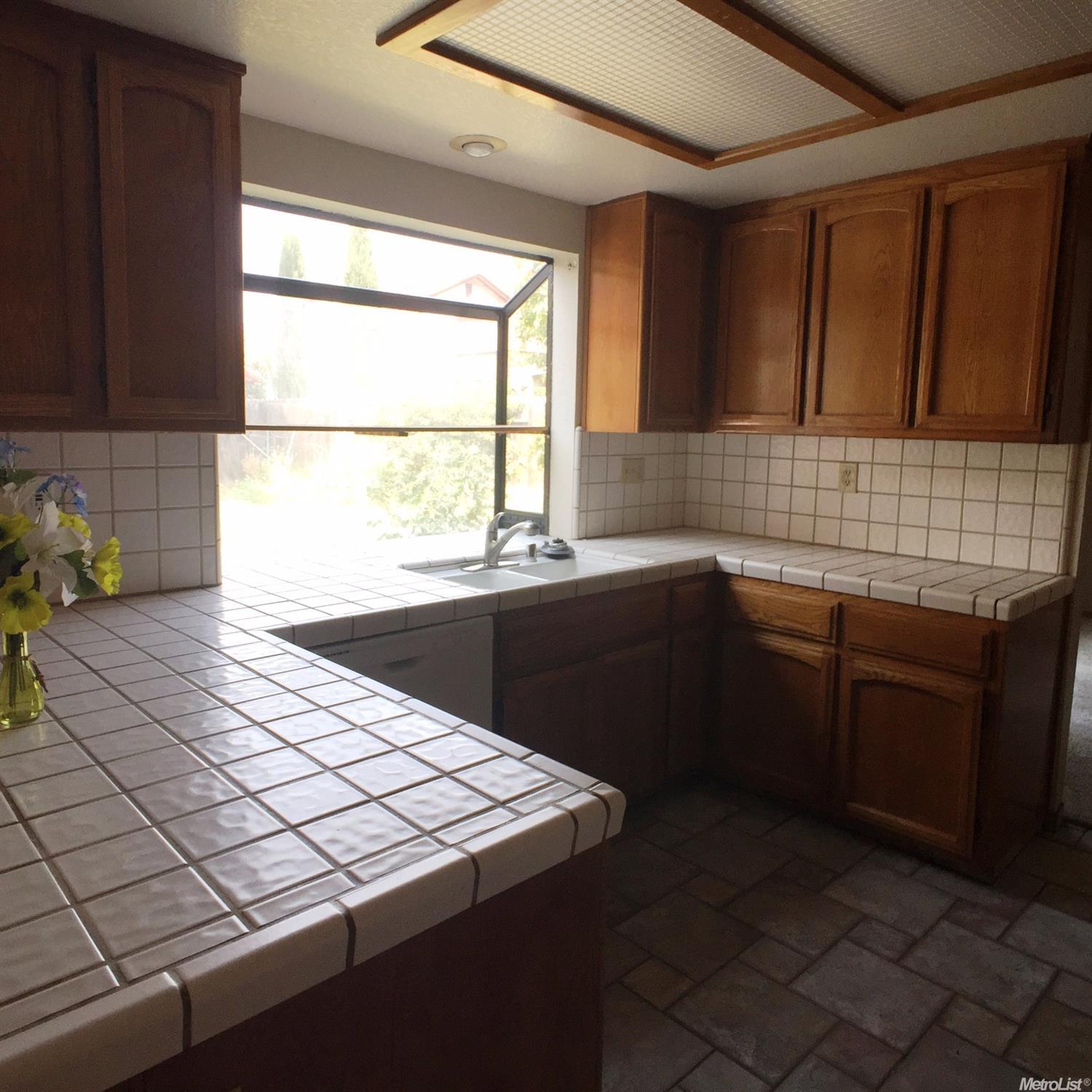 921 Vindel Ln, Modesto, CA 95350 photo 5