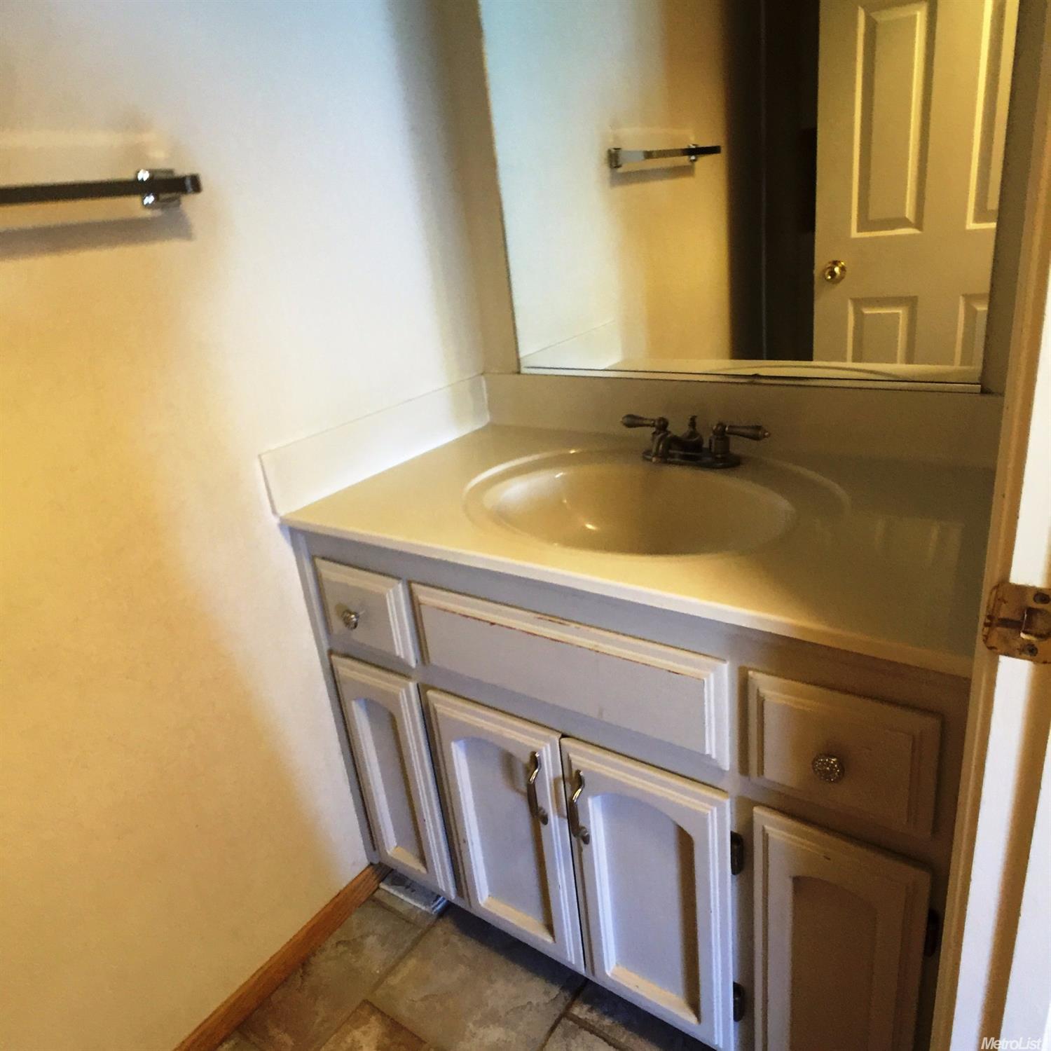 921 Vindel Ln, Modesto, CA 95350 photo 7