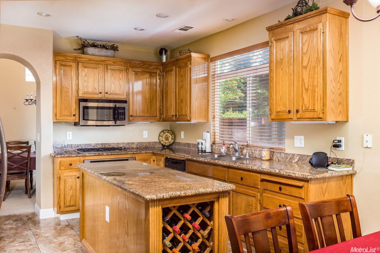 750 E Main St, Ripon, CA 95366 photo 6