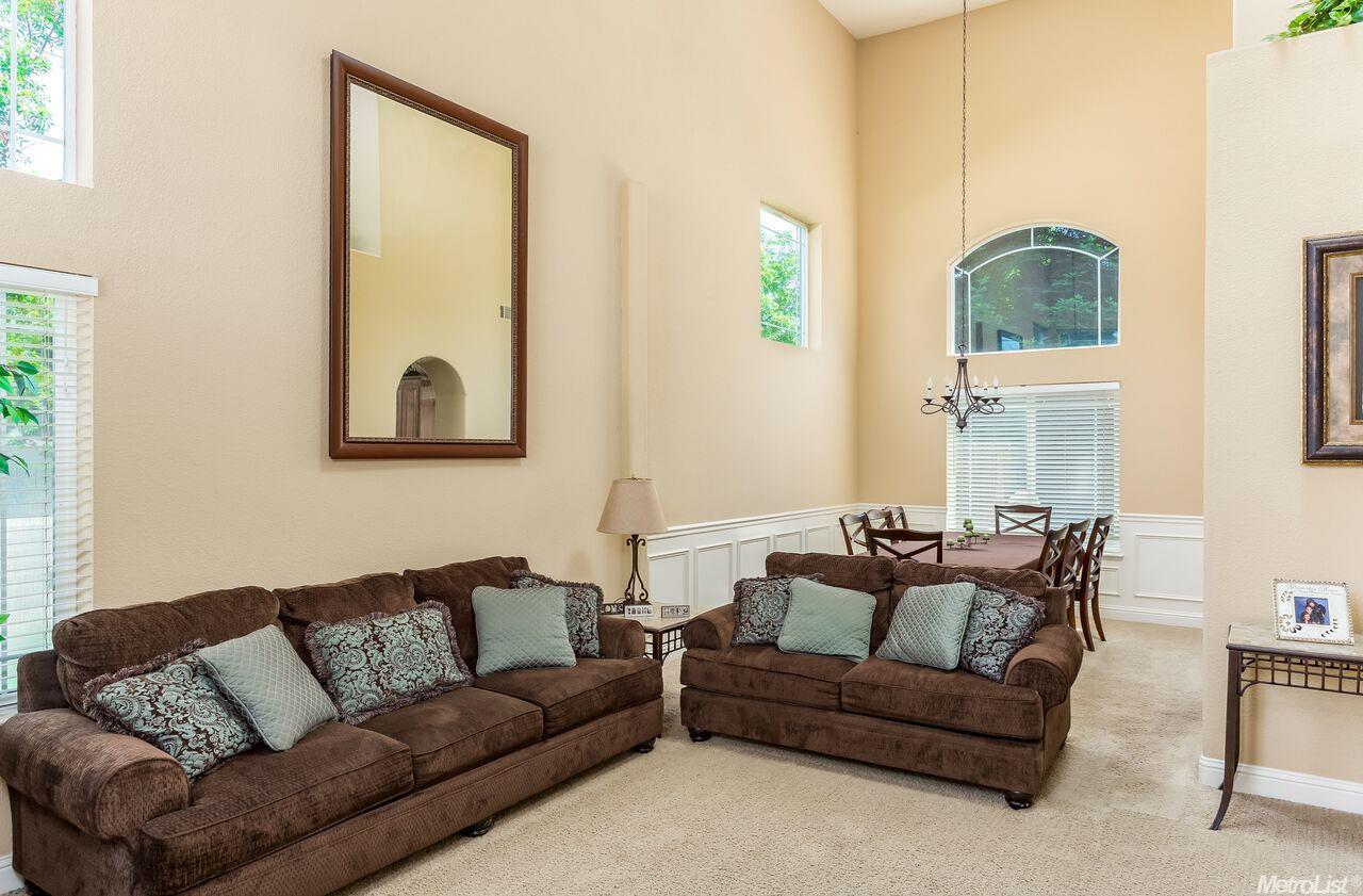 750 E Main St, Ripon, CA 95366 photo 3