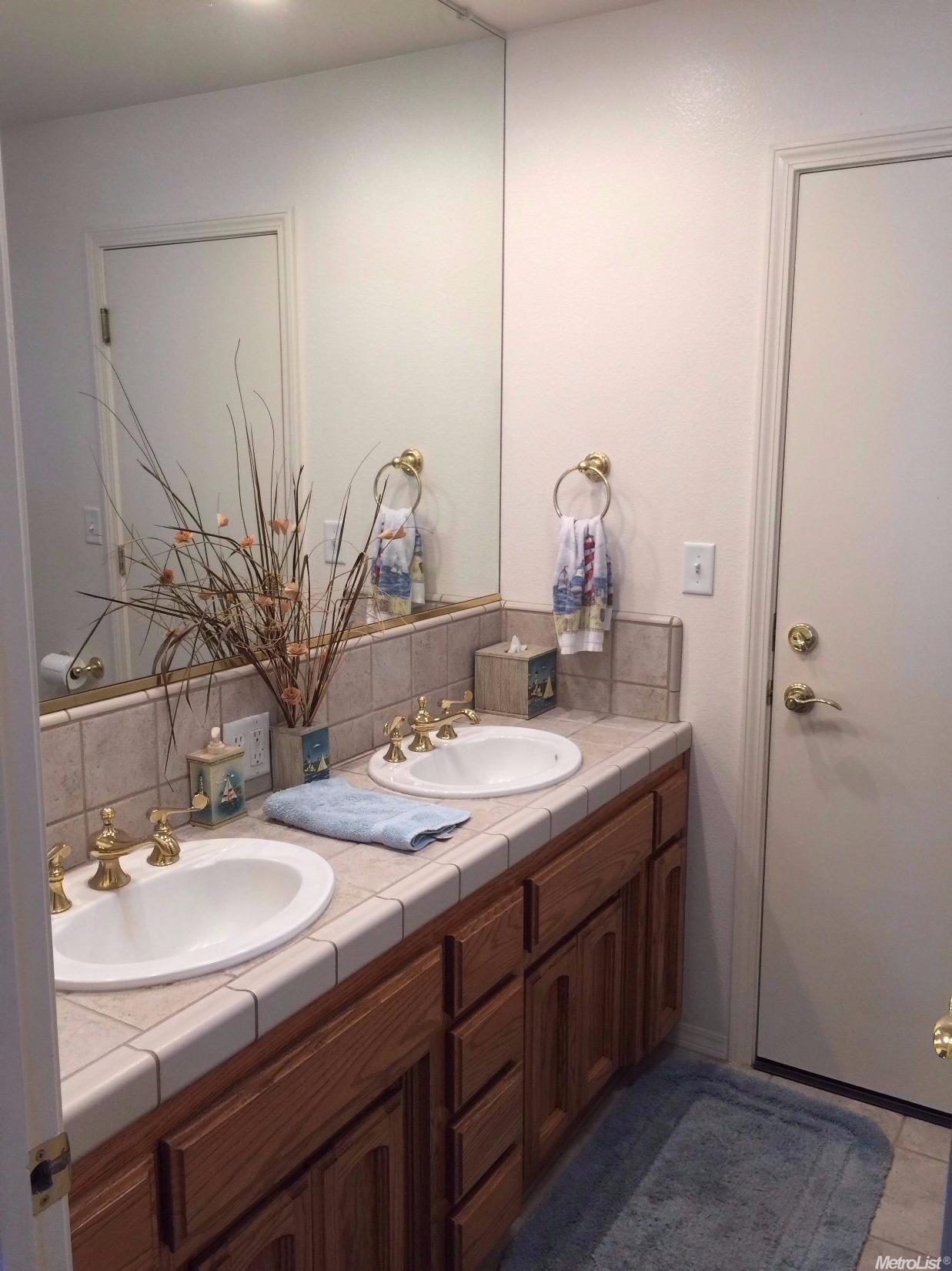 677 Mockingbird Ct, Merced, CA 95340 photo 9