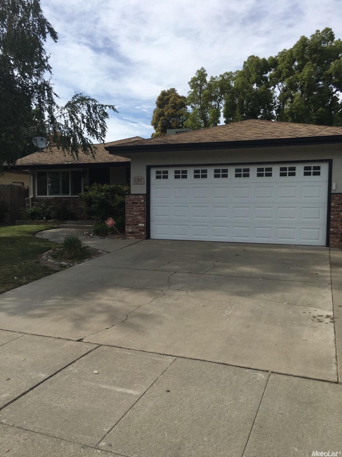 2307 Aladdin Way, Lodi, CA 95242 photo 2