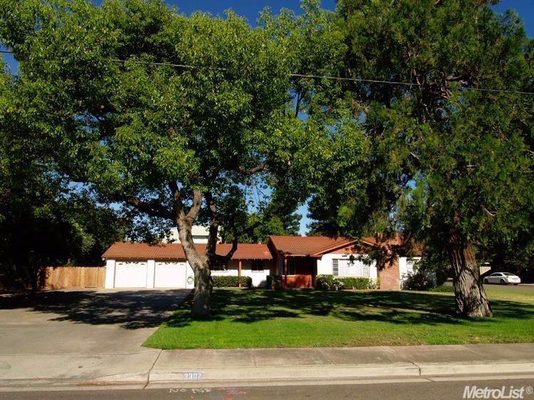 3307 N Berkeley Ave, Turlock, CA 95382 photo 1
