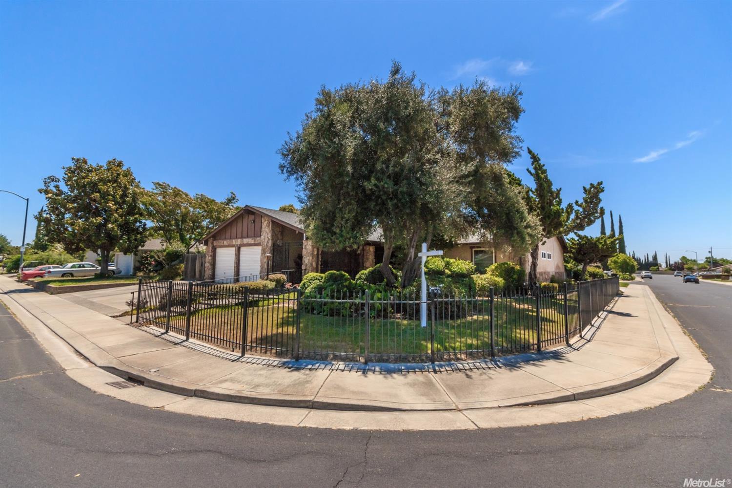 1494 Heather Ct, Manteca, CA 95336 photo 1