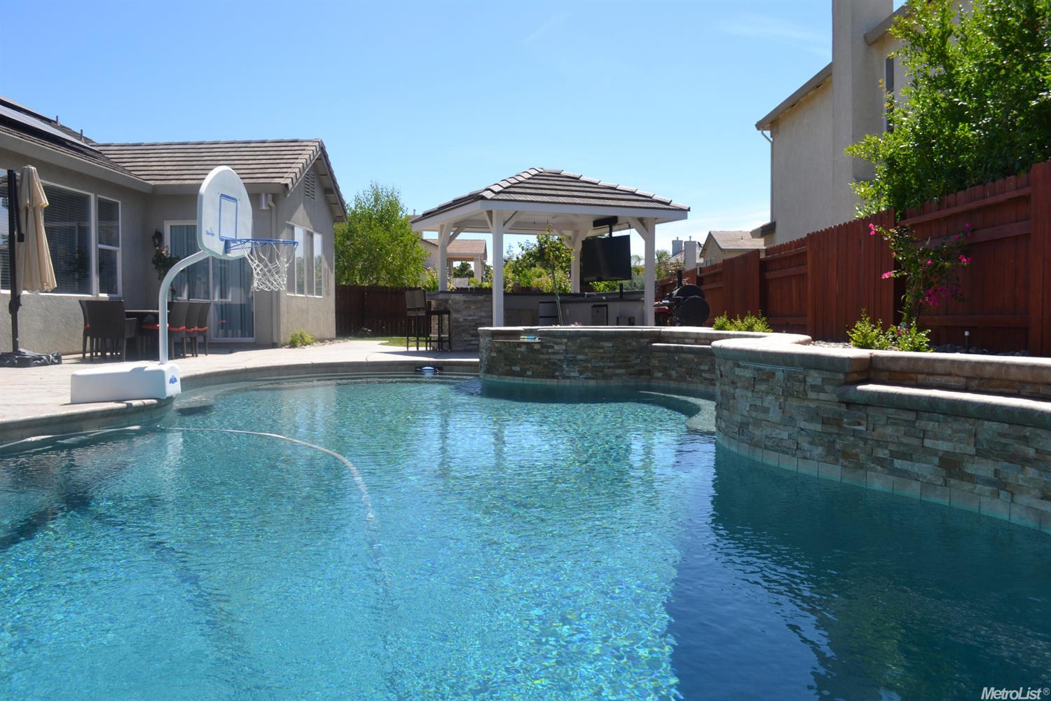 246 W Colony Rd, Ripon, CA 95366 photo 9