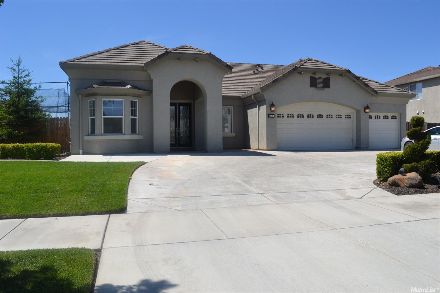 246 W Colony Rd, Ripon, CA 95366 photo 2
