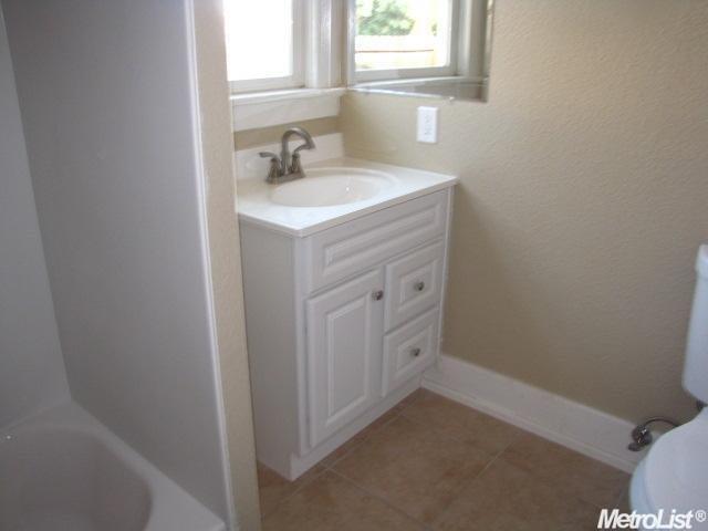 120 Rose Ln, Manteca, CA 95337 photo 7