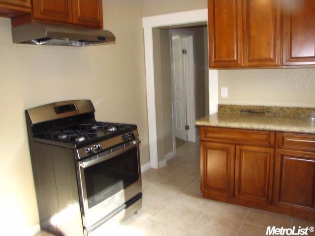 120 Rose Ln, Manteca, CA 95337 photo 5