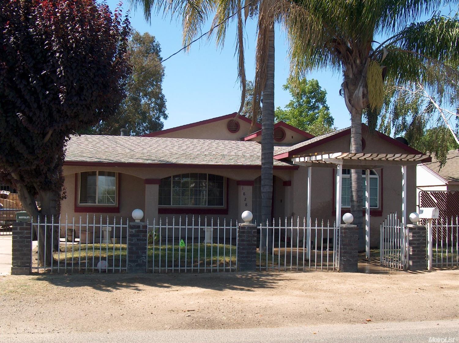 1828 E Hackett Rd, Ceres, CA 95307 photo 1
