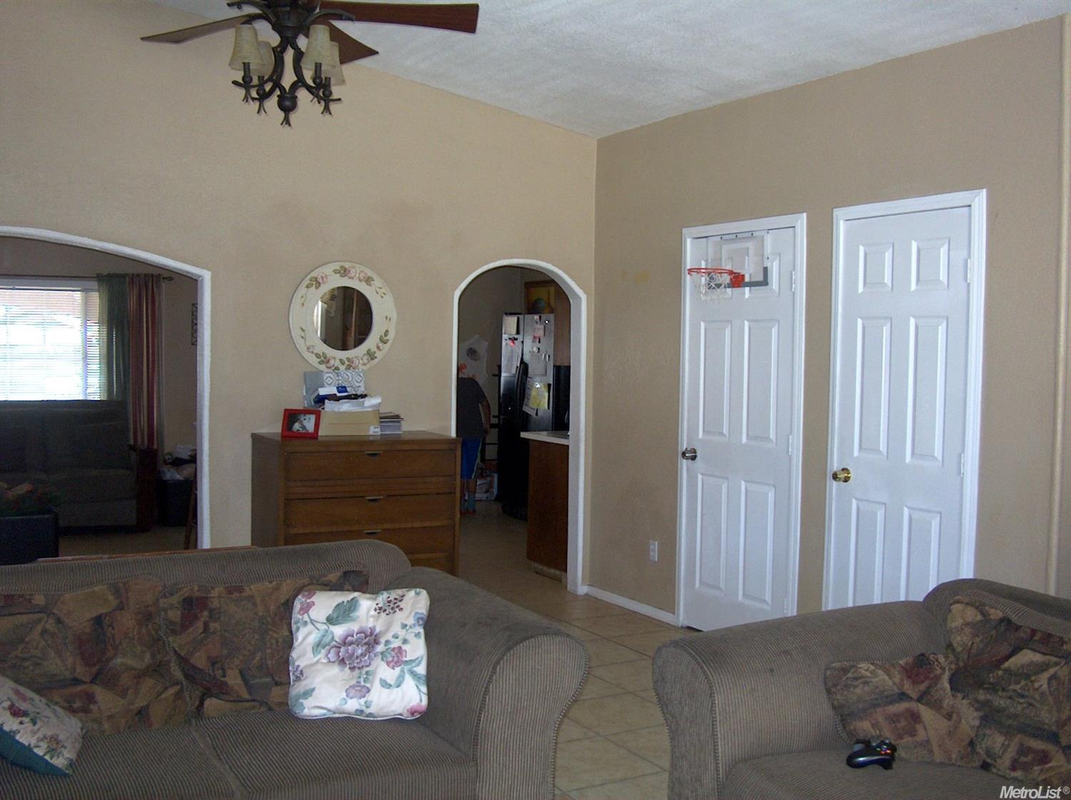 1828 E Hackett Rd, Ceres, CA 95307 photo 5