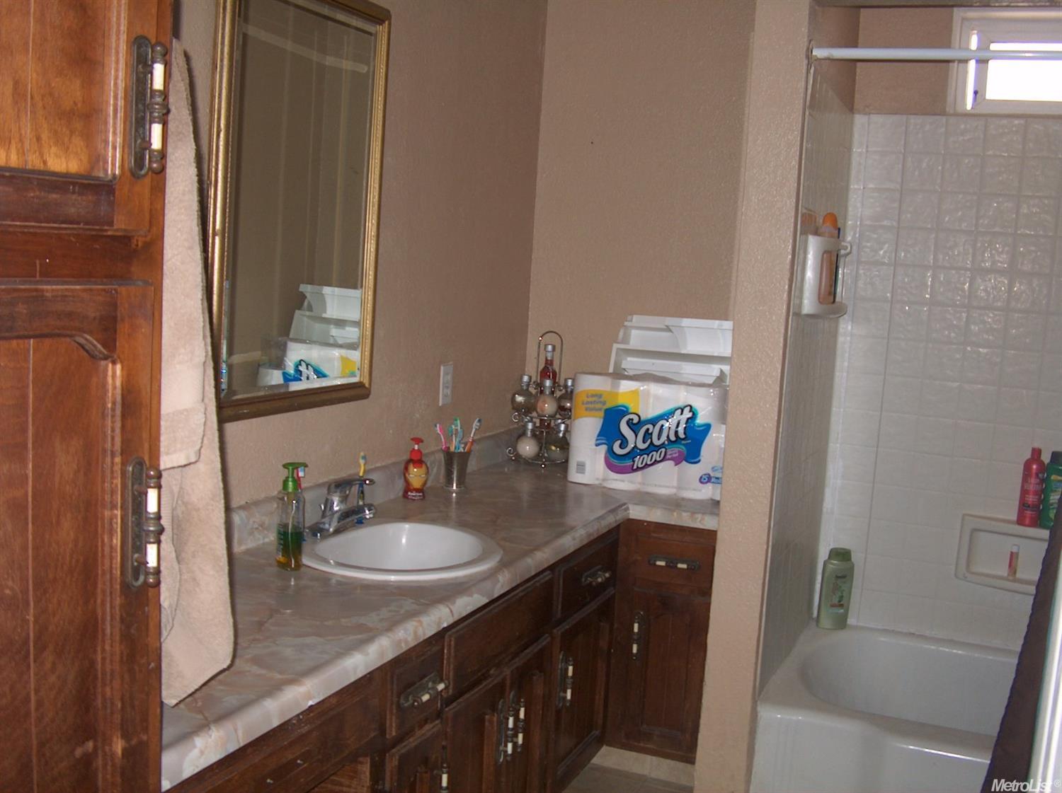 1828 E Hackett Rd, Ceres, CA 95307 photo 10