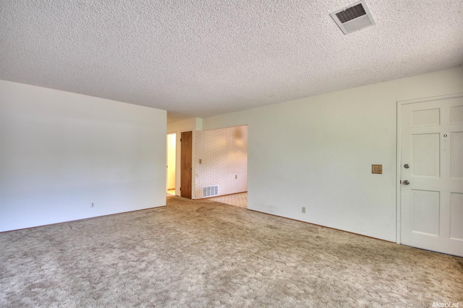 2816 Grinnel, Davis, CA 95618 photo 6