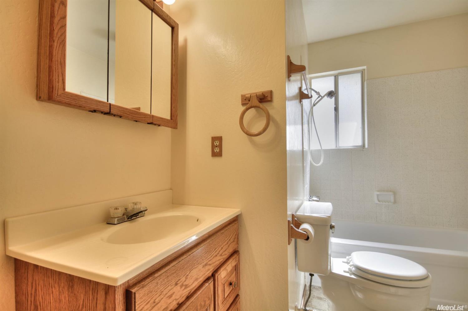2816 Grinnel, Davis, CA 95618 photo 15