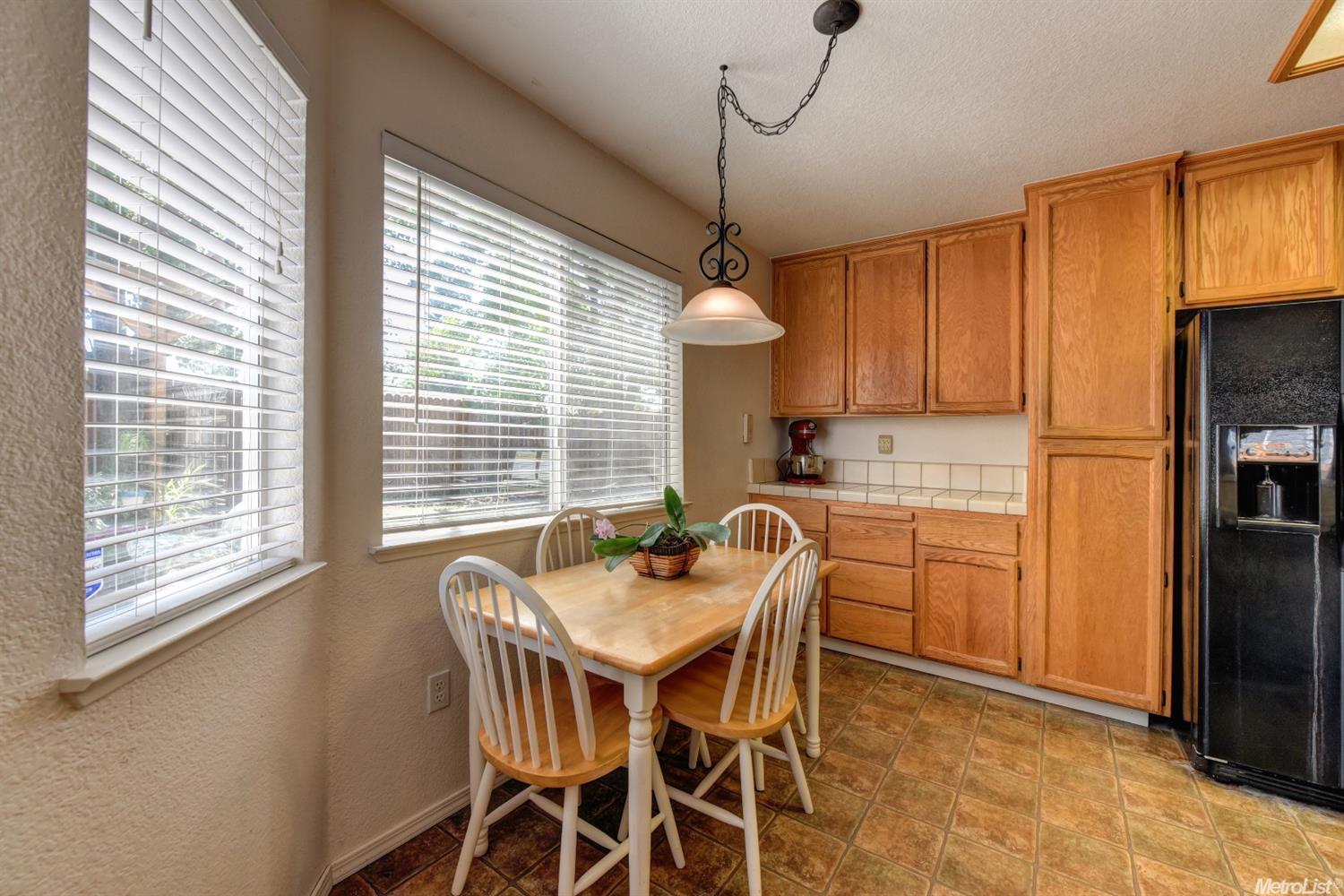 2916 Meadow Hawk Way, Antelope, CA 95843 photo 7