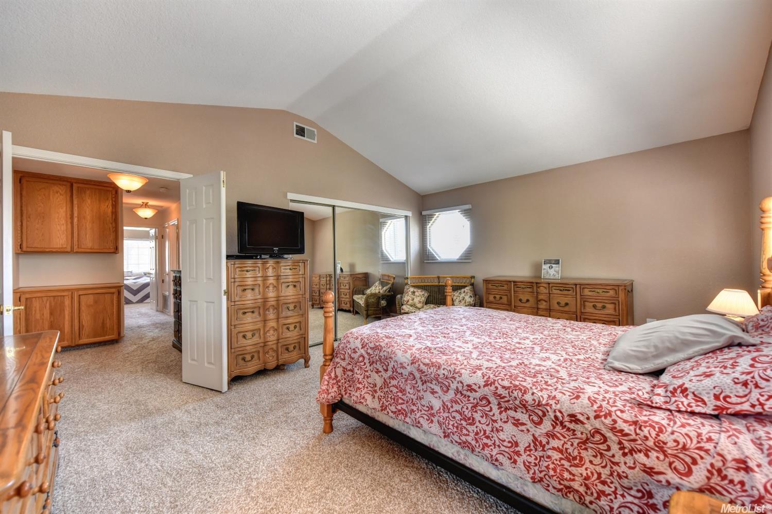 2916 Meadow Hawk Way, Antelope, CA 95843 photo 8