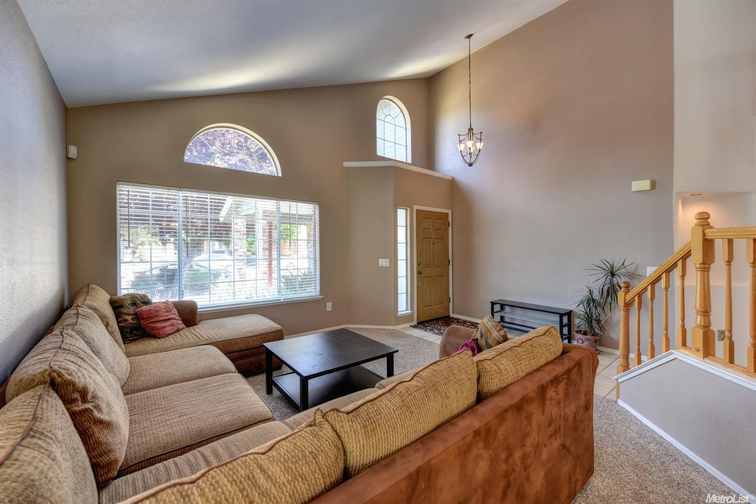 2916 Meadow Hawk Way, Antelope, CA 95843 photo 4