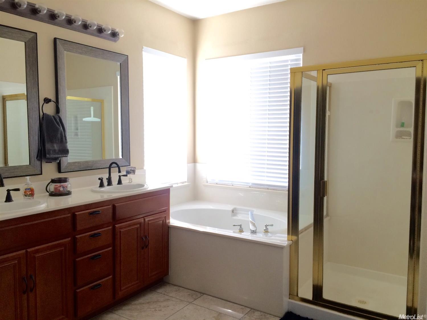 1718 Savory Dr, Manteca, CA 95337 photo 13