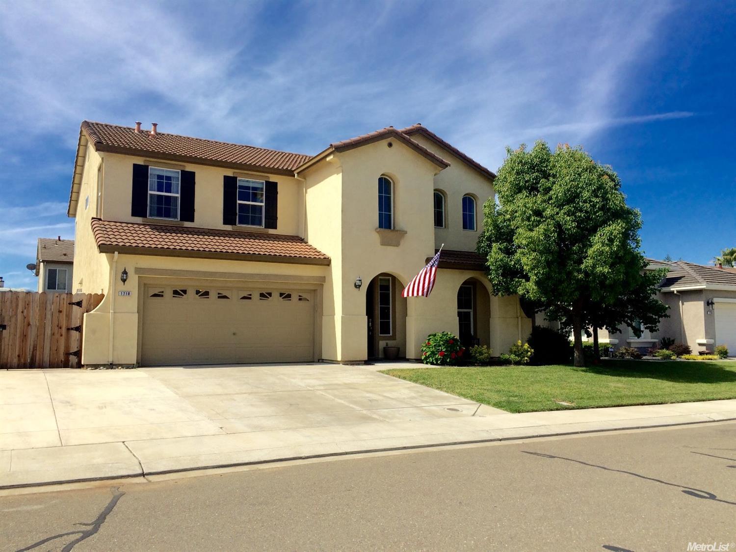 1718 Savory Dr, Manteca, CA 95337 photo 3