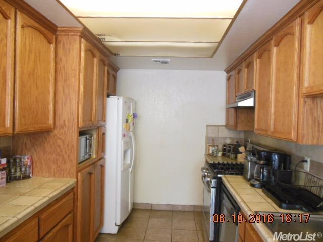 1341 Jarrell Ct, Modesto, CA 95355 photo 4