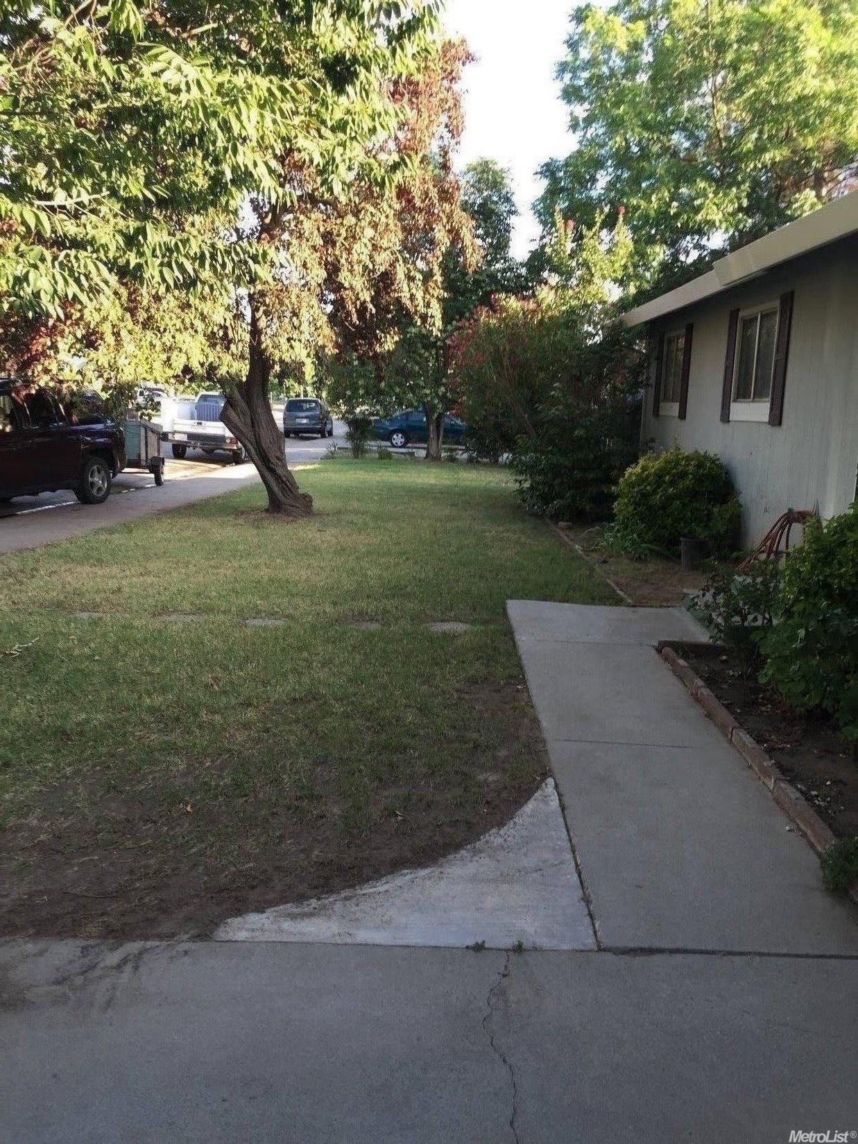 967 Lloyd St, Lodi, CA 95240 photo 10