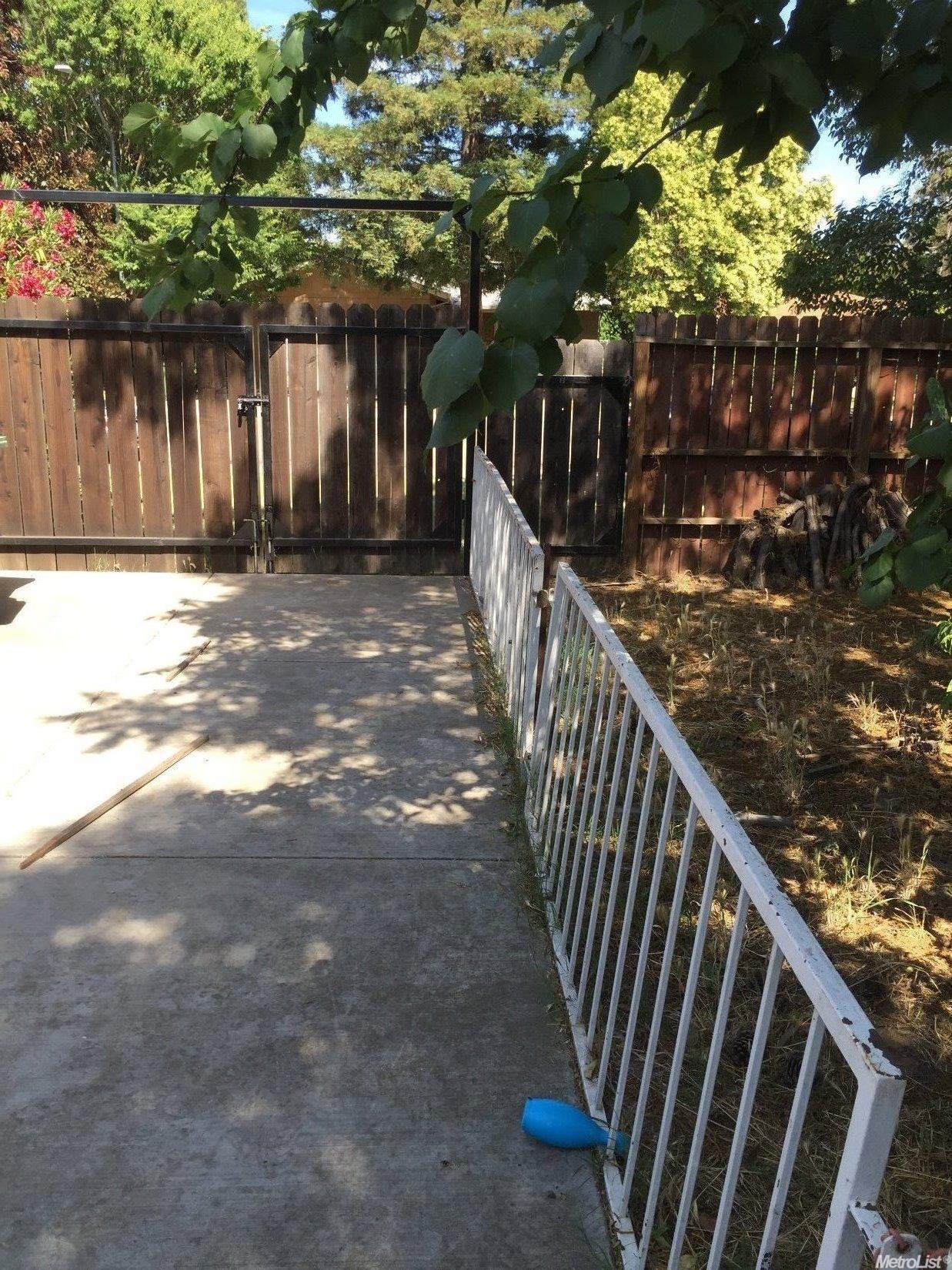 967 Lloyd St, Lodi, CA 95240 photo 4