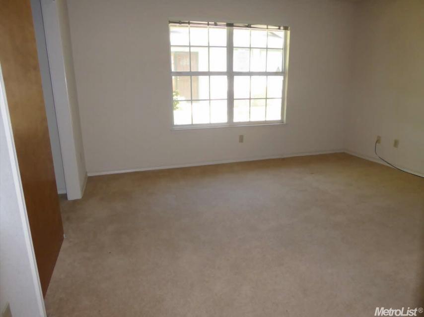 2124 Brigadoon Walk, Manteca, CA 95336 photo 4