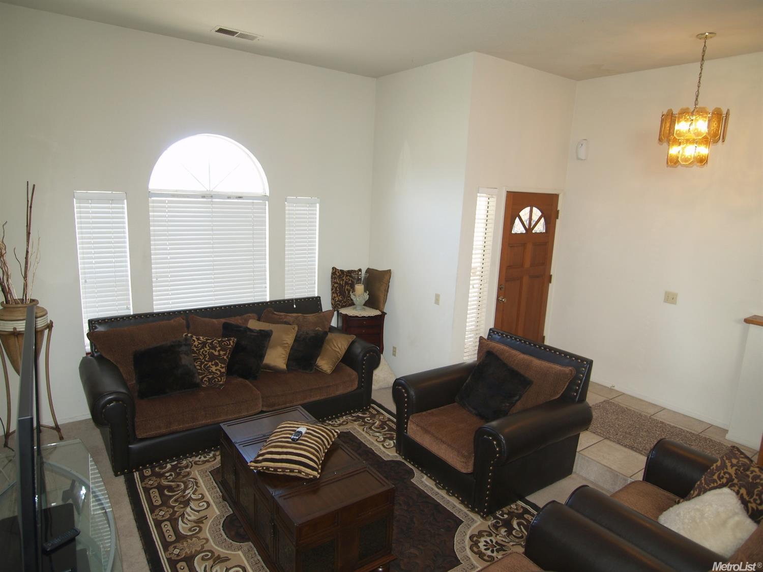 7012 Willow St, Hughson, CA 95326 photo 4