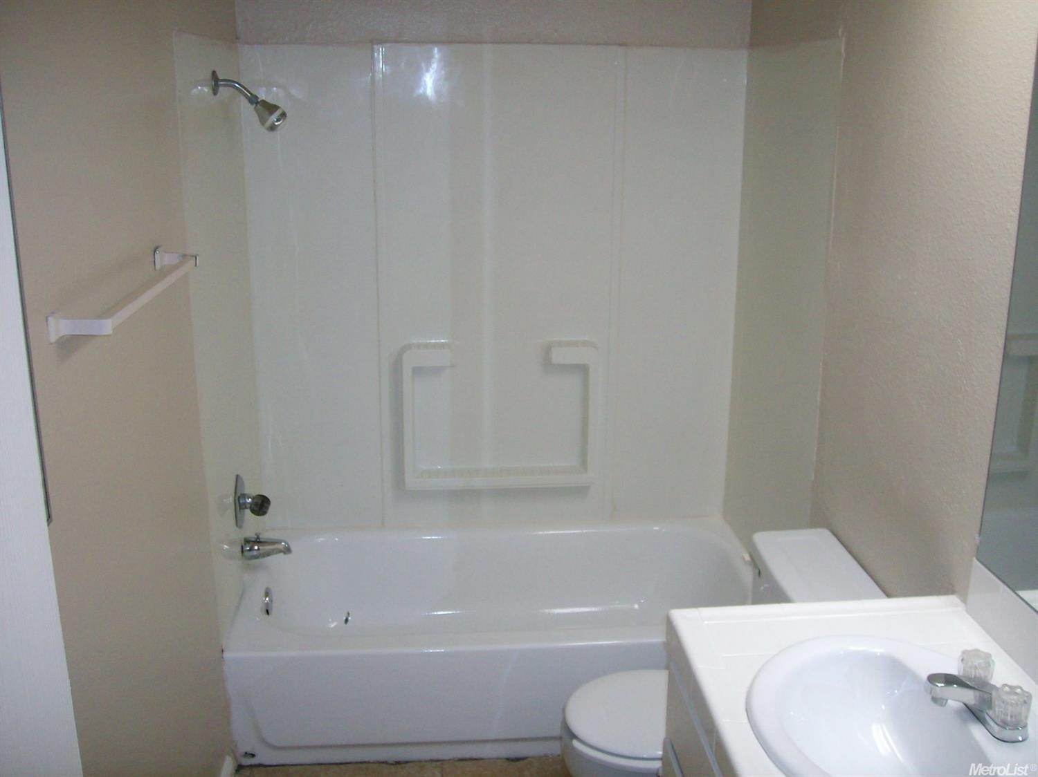 2013 Minoso Dr, Modesto, CA 95351 photo 15
