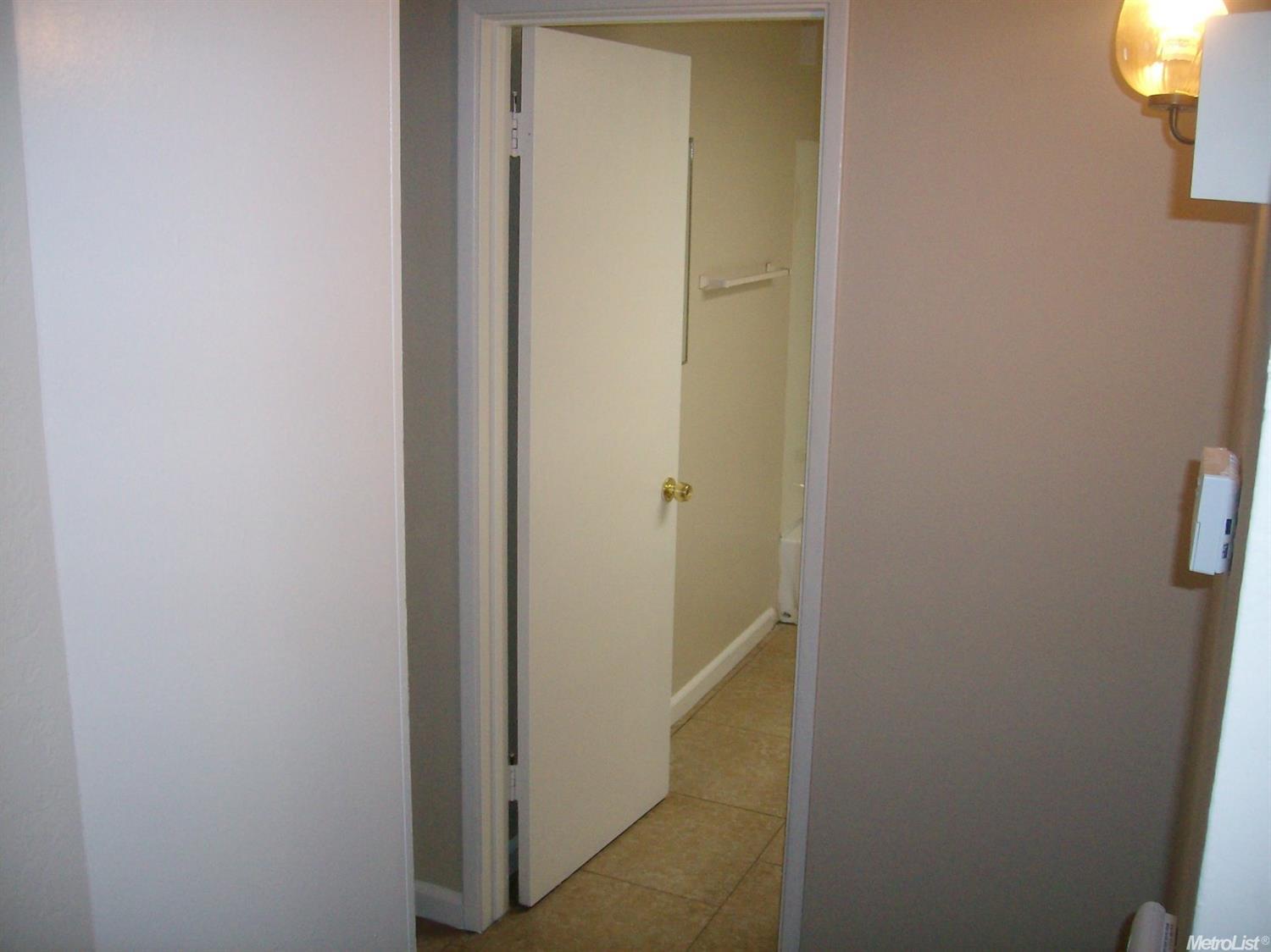2013 Minoso Dr, Modesto, CA 95351 photo 13