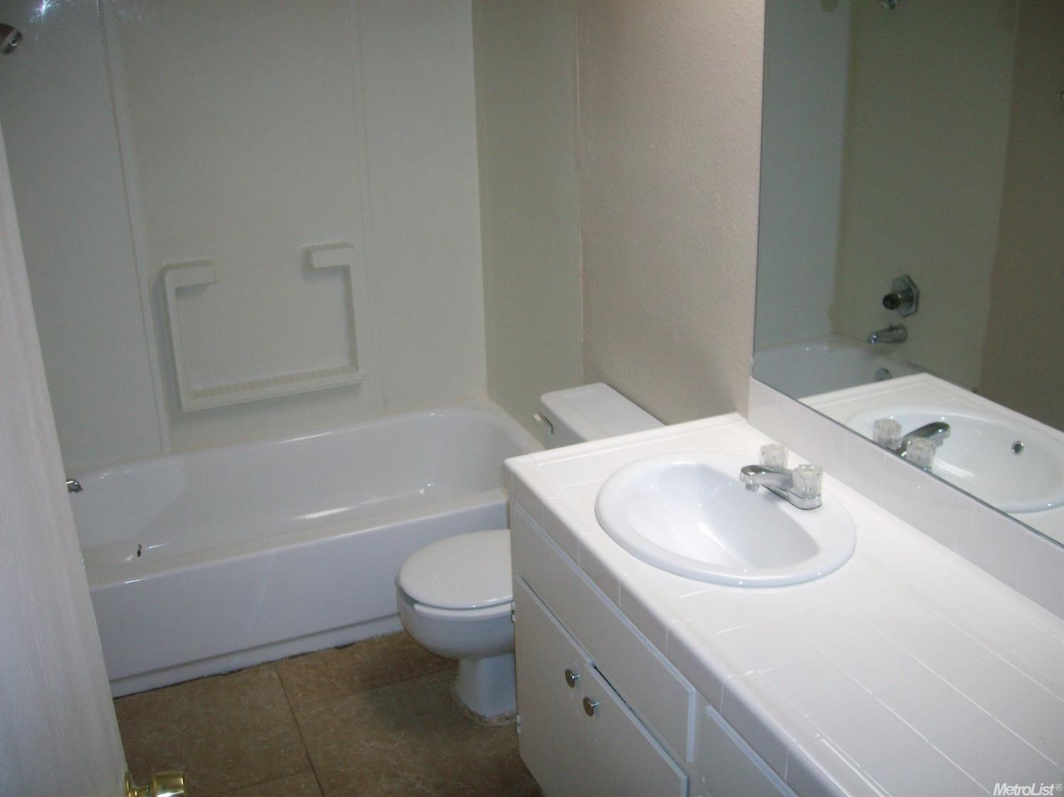 2013 Minoso Dr, Modesto, CA 95351 photo 14