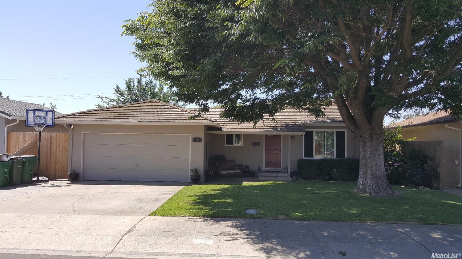 2100 Jerry Ln, Lodi, CA 95242 photo 1