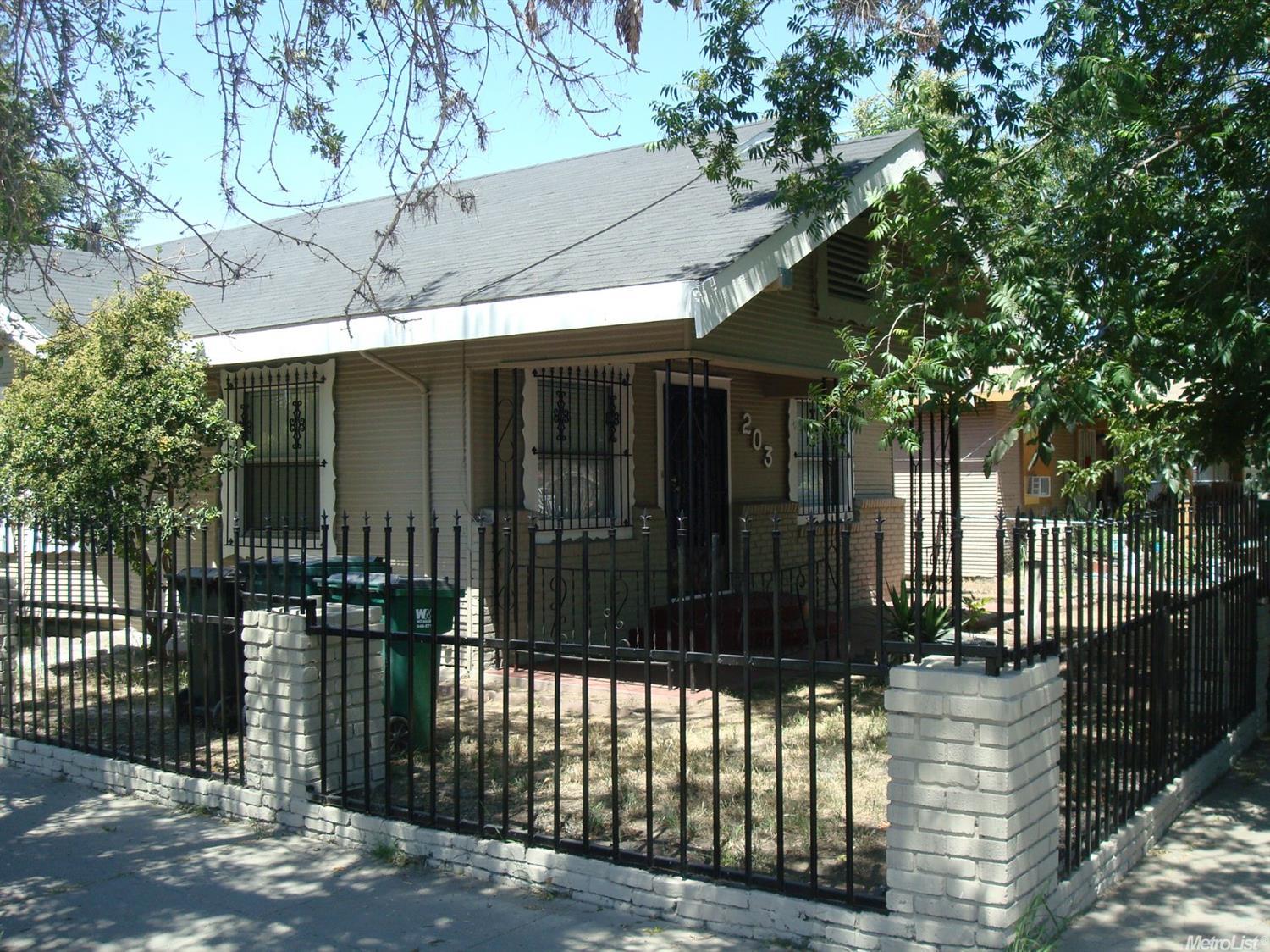 203 E Clay St, Stockton, CA 95206 photo 1