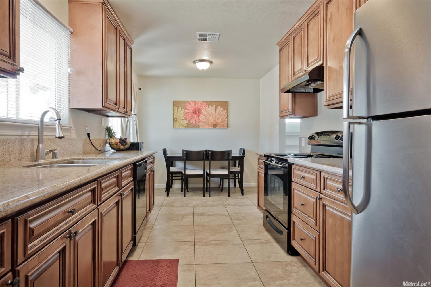 1838 Waring Way, Modesto, CA 95350 photo 3