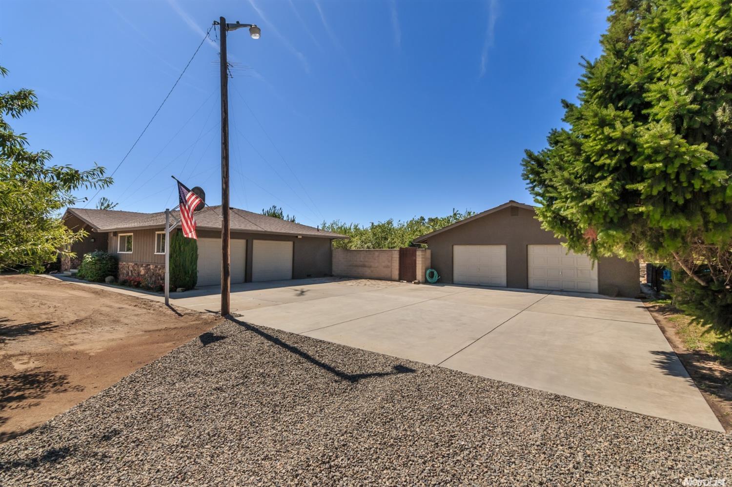 6600 E Grayson Rd, Hughson, CA 95326 photo 2
