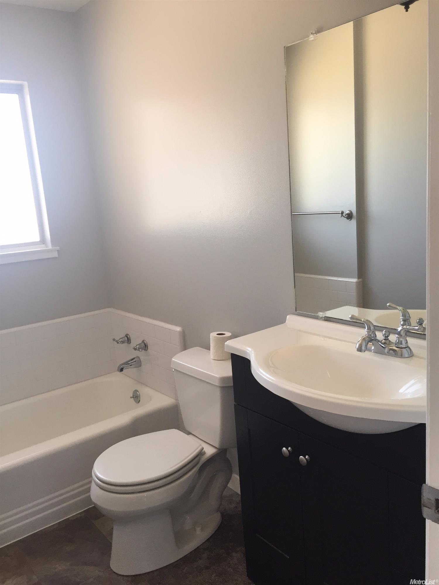 1606 Walnut Ave, Patterson, CA 95363 photo 14
