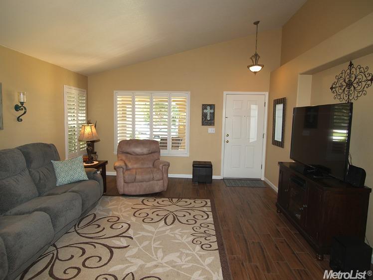 3113 Flushing Meadows Dr, Modesto, CA 95355 photo 4