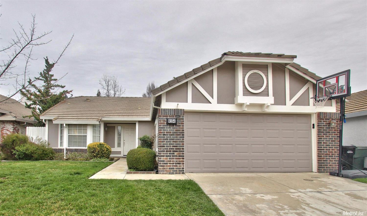 8254 Heath Peak Pl, Antelope, CA 95843 photo 2