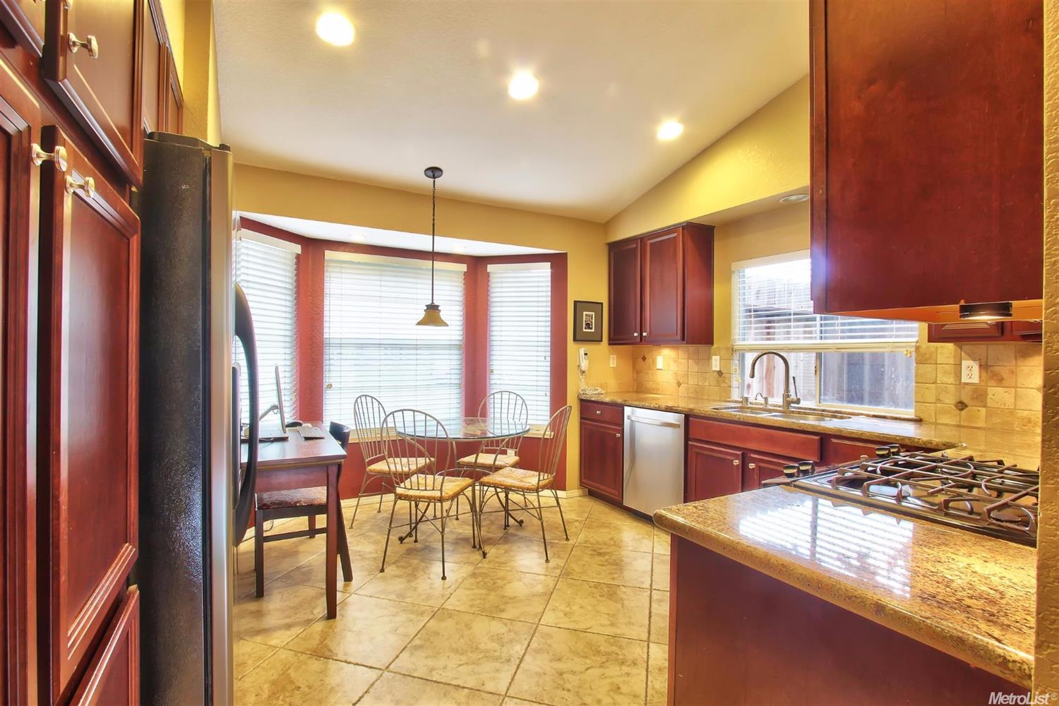 8254 Heath Peak Pl, Antelope, CA 95843 photo 10
