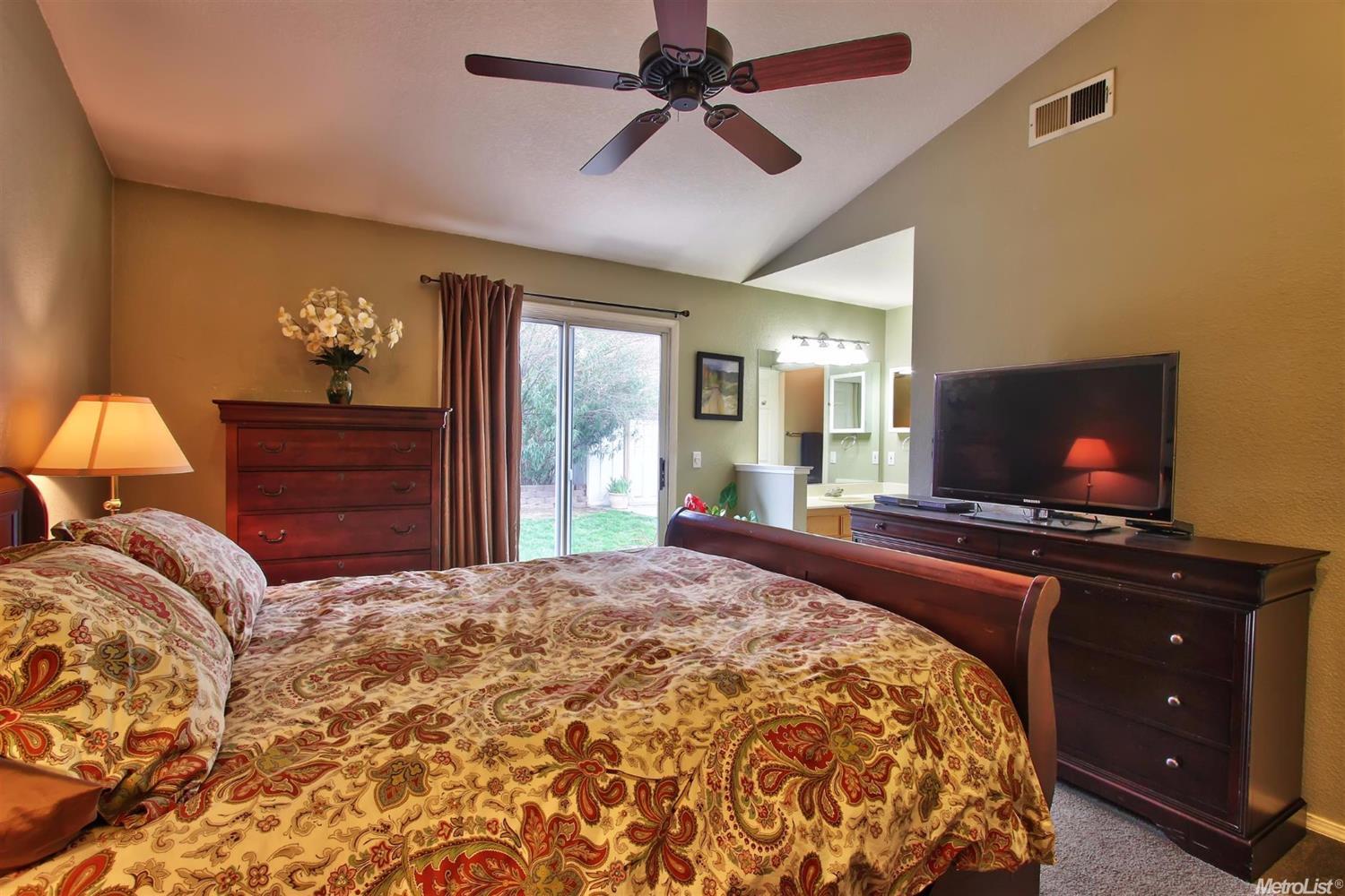8254 Heath Peak Pl, Antelope, CA 95843 photo 17