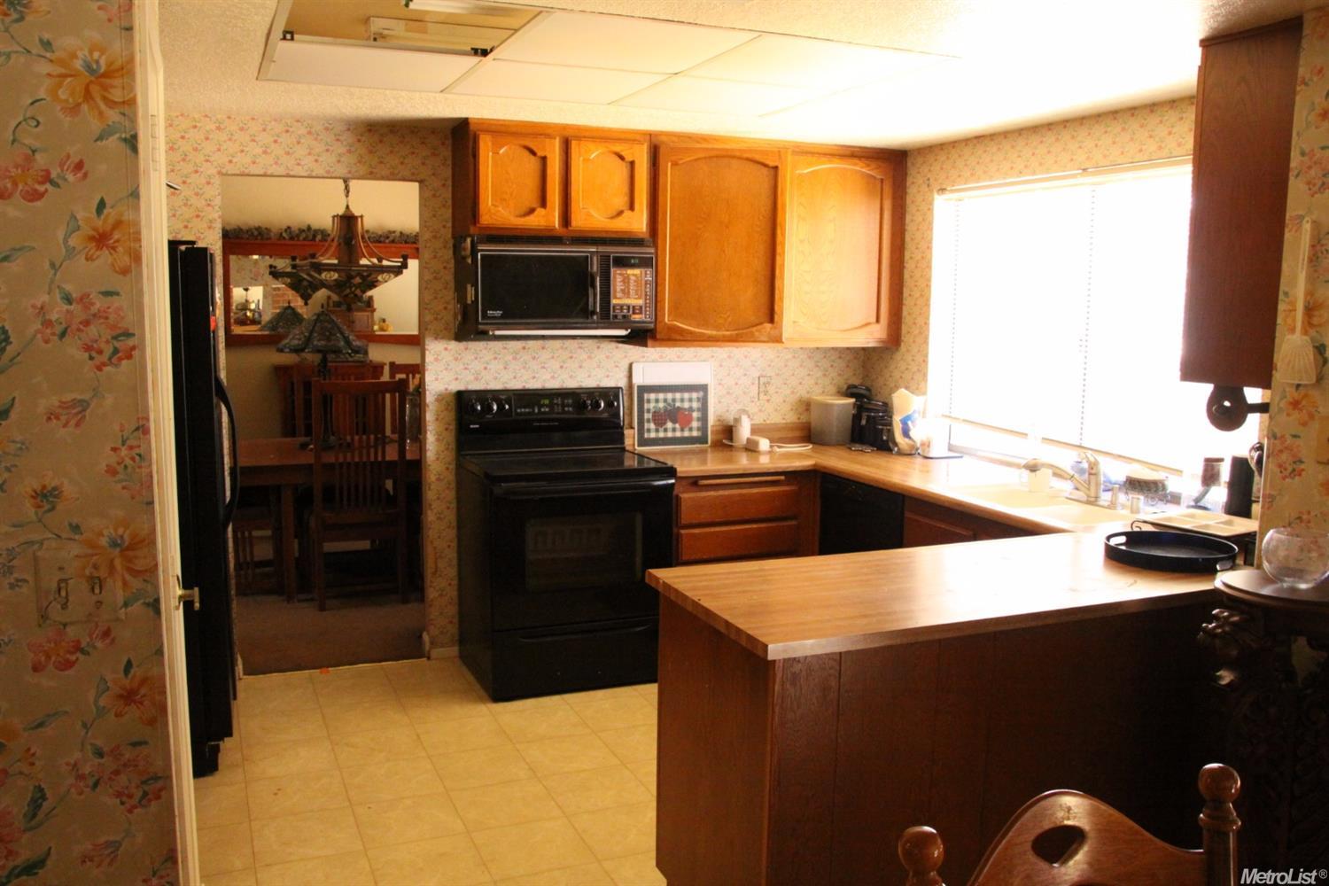 7706 Black Bear Dr, Antelope, CA 95843 photo 4