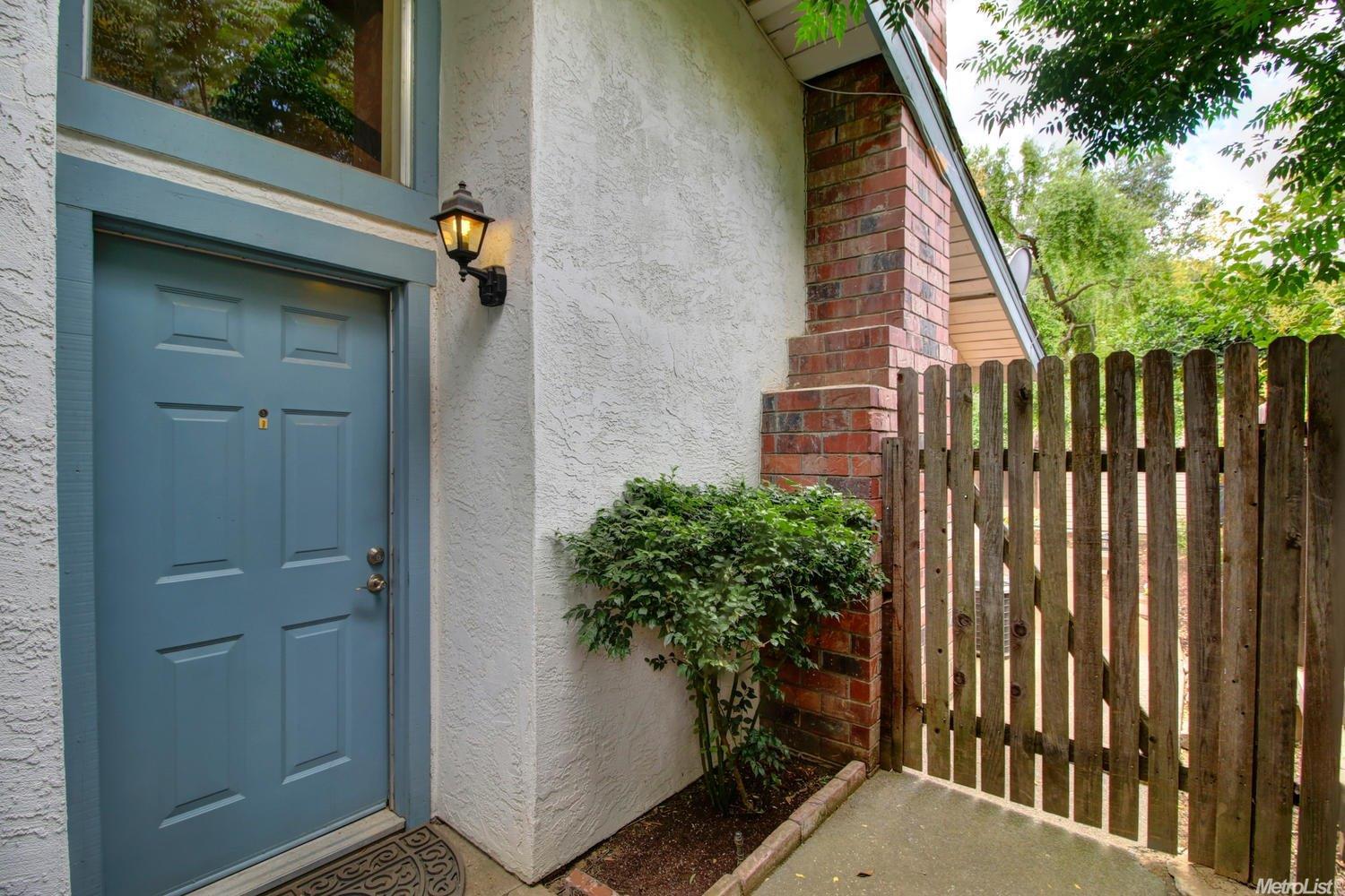 1103 Arthur St, Davis, CA 95616 photo 2