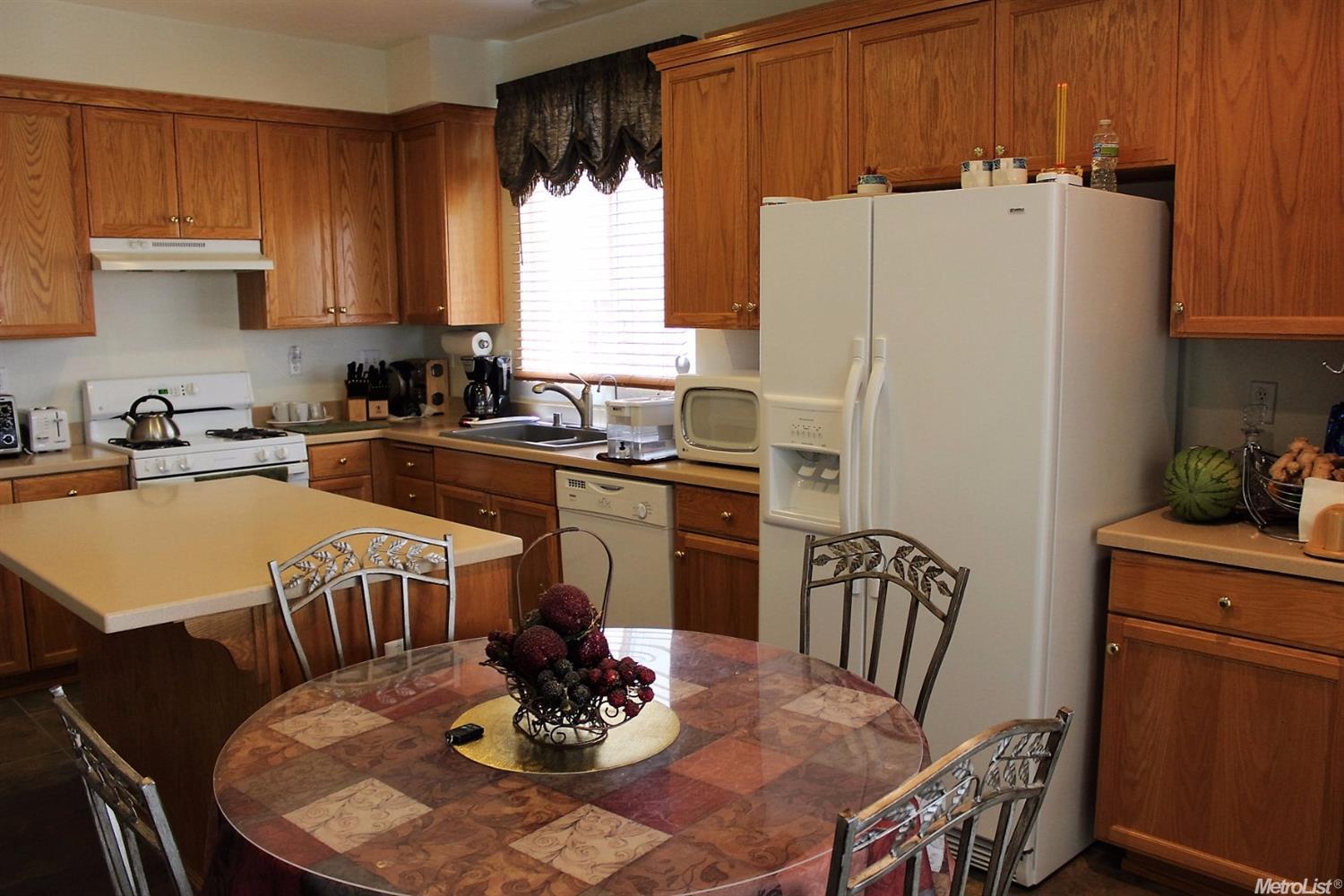 369 Burlington Dr, Tracy, CA 95376 photo 8