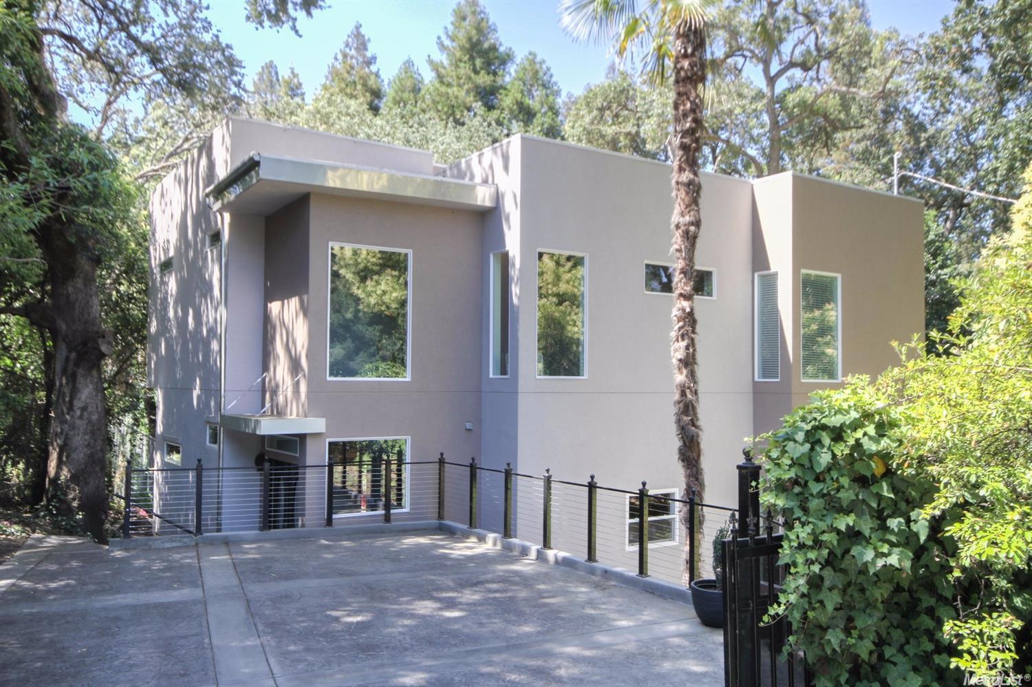 6156 Oak Ave, Carmichael, CA 95608 photo 1